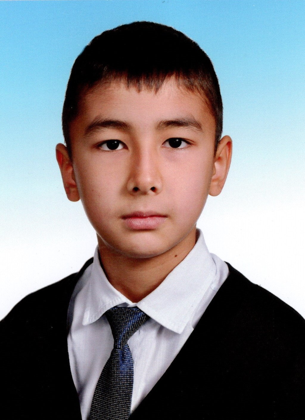 Гафуров Абубакр.