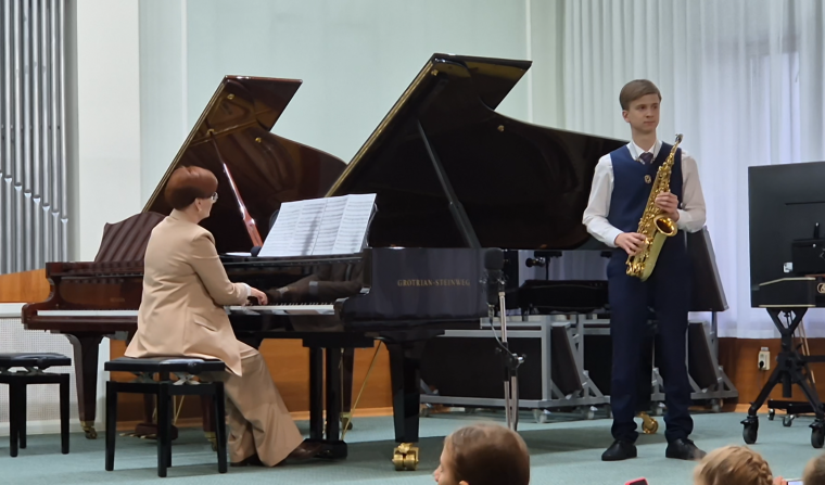 Встреча с прекрасным: в детской школе искусств прошел концерт «Музыкальные встречи».