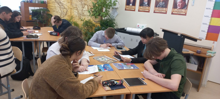 «Кто учит других, учится сам»: вести из 209 кабинета….