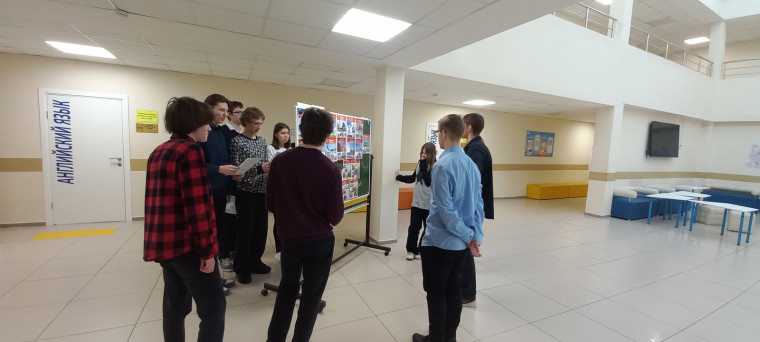 «Кто учит других, учится сам»: вести из 209 кабинета….